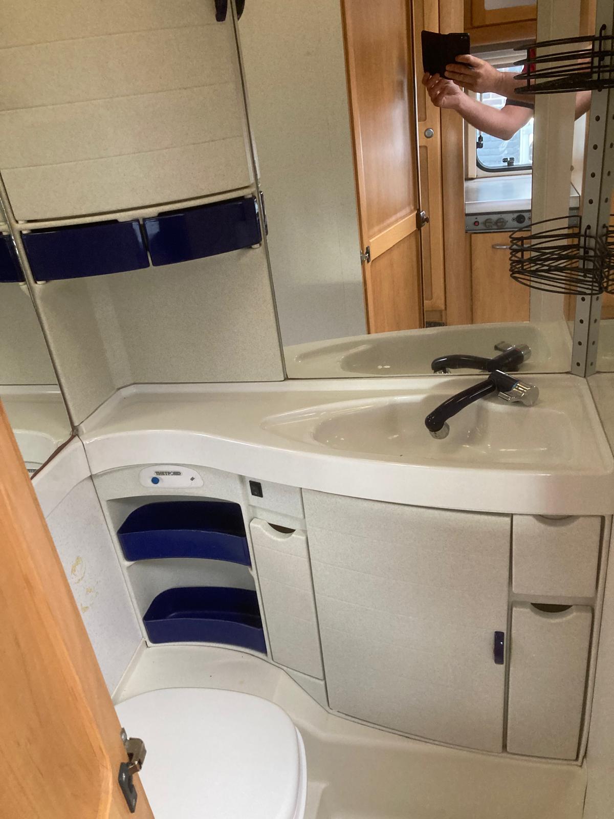 Hymer Eriba 532 - Image 12