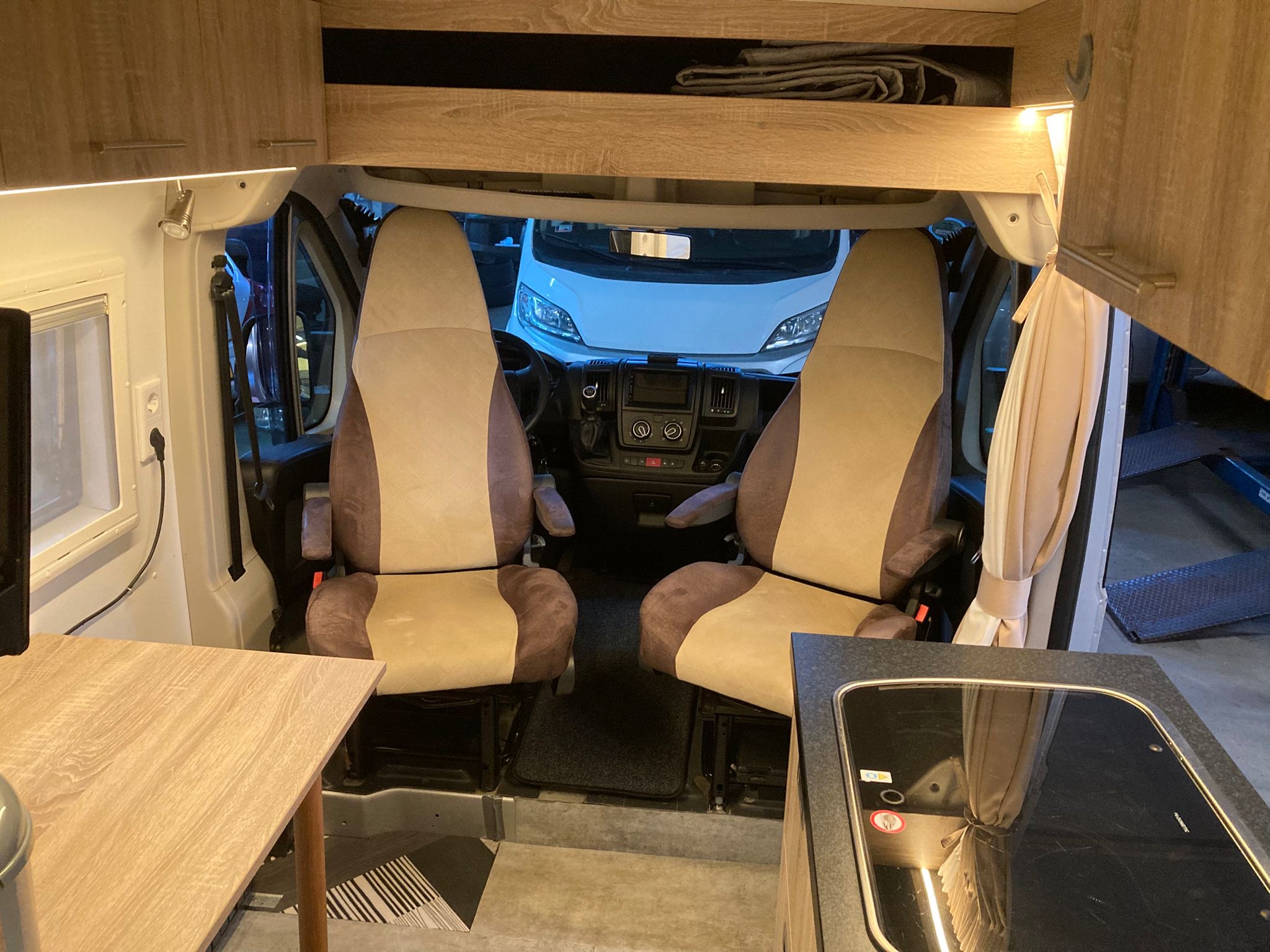 Fiat Ducato camperbus - Image 10